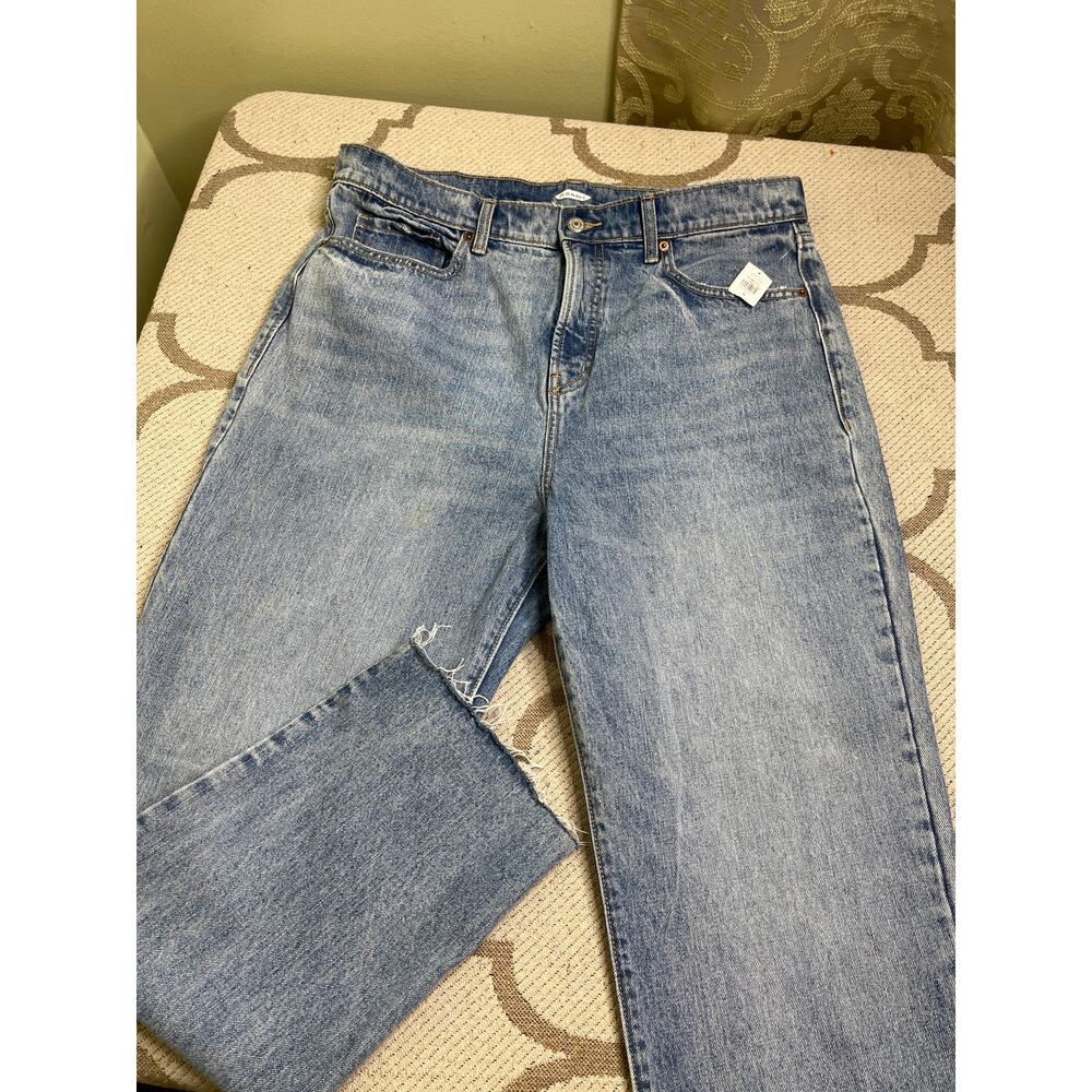 Old Navy extra high rise boyfriend Lola blue jeans, size 14, NWT, raw hems